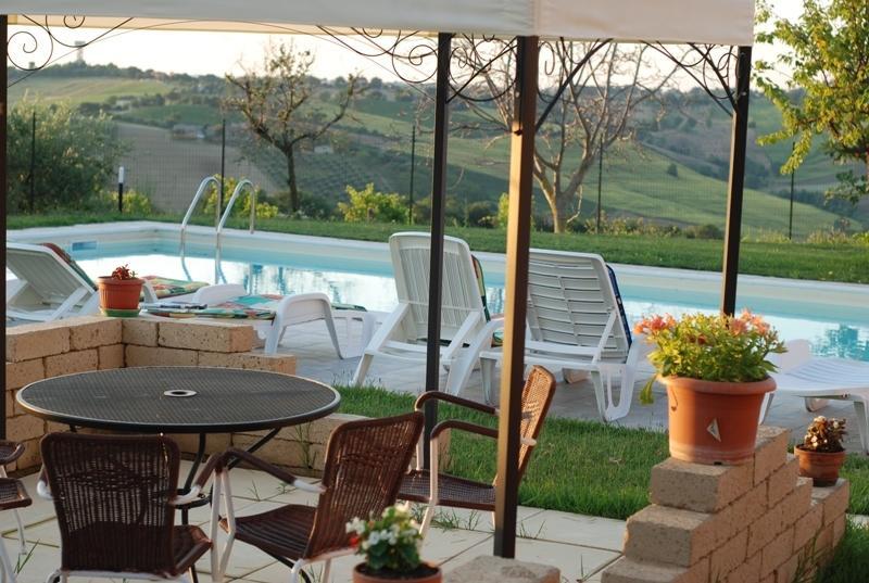 Agriturismo Al Rifugio Divino Belvedere Ostrense Екстериор снимка