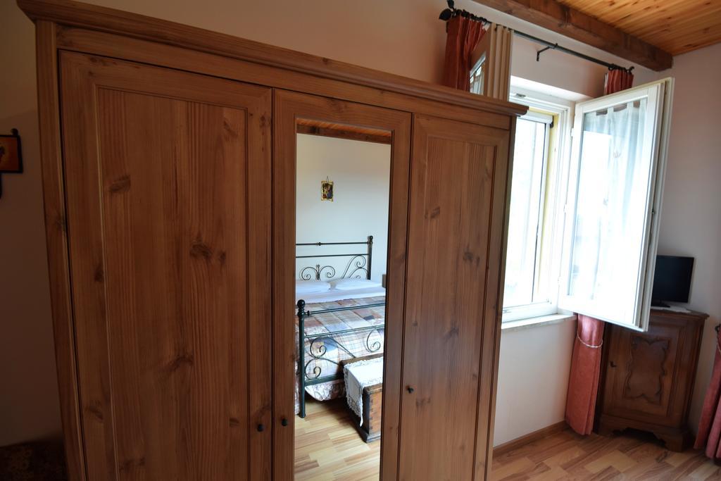 Agriturismo Al Rifugio Divino Belvedere Ostrense Екстериор снимка